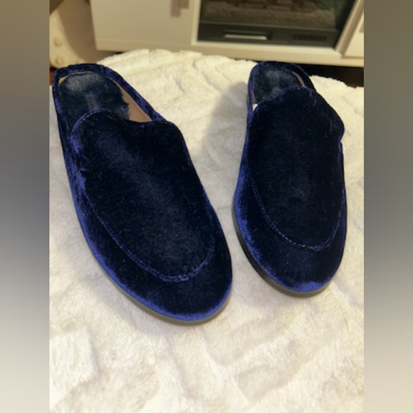 Velveteen Sapherire blue mules - Picture 3 of 4